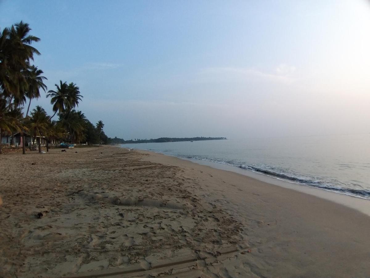 Beach Life Uppuveli Trincomalee Extérieur photo